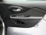 2016 Cherokee Thumbnail 34
