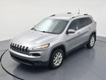 2016 Cherokee Thumbnail 38