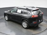 2016 Cherokee Thumbnail 34