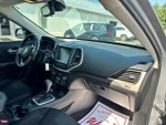 2017 Cherokee Thumbnail 13