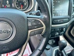 2017 Cherokee Thumbnail 24