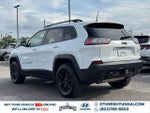 2022 Cherokee Thumbnail 11