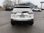 2022 Cherokee Thumbnail 8