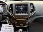 2022 Cherokee Thumbnail 21