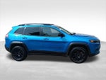 2022 Cherokee Thumbnail 8
