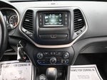 2018 Cherokee Thumbnail 17