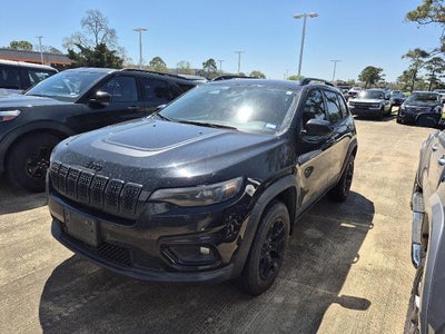 2022 Jeep Cherokee 4X4 X 4DR SUV