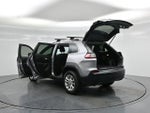 2019 Cherokee Thumbnail 30