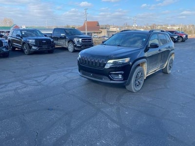 2022 Jeep Cherokee 4X4 X 4DR SUV