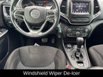 2019 Cherokee Thumbnail 19
