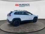 2022 Cherokee Thumbnail 7