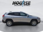 2018 Cherokee Thumbnail 9