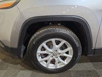 2018 Cherokee Thumbnail 18