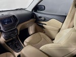 2019 Cherokee Thumbnail 21