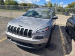 2016 Cherokee Thumbnail 3