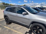 2016 Cherokee Thumbnail 8