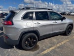 2016 Cherokee Thumbnail 13