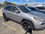 2016 Cherokee Thumbnail 15