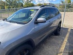 2016 Cherokee Thumbnail 17