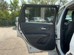 2017 Cherokee Thumbnail 14
