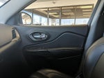 2016 Cherokee Thumbnail 21