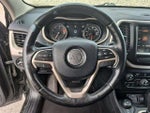 2016 Cherokee Thumbnail 18