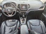 2016 Cherokee Thumbnail 27