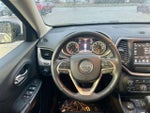 2016 Cherokee Thumbnail 13