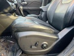 2016 Cherokee Thumbnail 16