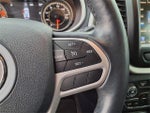 2017 Cherokee Thumbnail 17