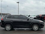 2014 Cherokee Thumbnail 36