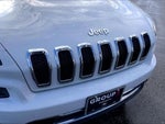 2016 Cherokee Thumbnail 32