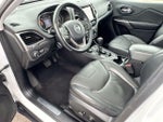 2019 Cherokee Thumbnail 10