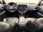 2019 Cherokee Thumbnail 32