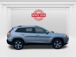 2020 Cherokee Thumbnail 4