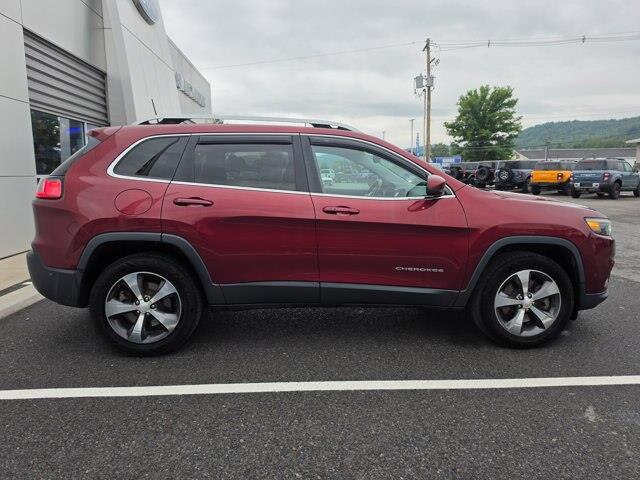 2019 Jeep Cherokee - $17,500