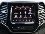 2019 Cherokee Thumbnail 35