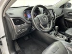2019 Cherokee Thumbnail 16