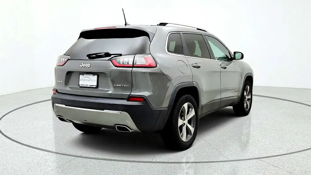 2020 Jeep Cherokee - $15,995