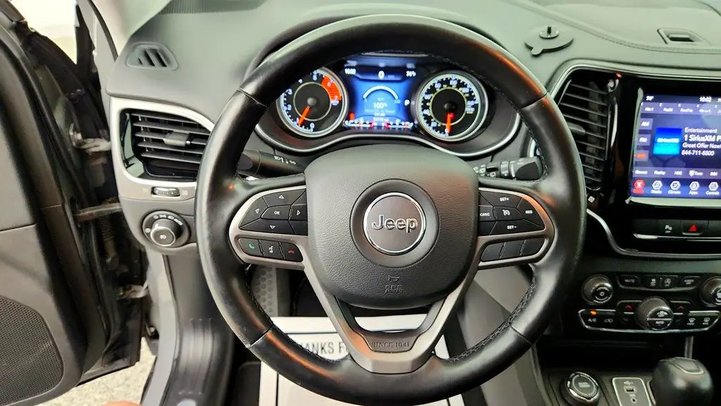 2020 Jeep Cherokee - $15,995