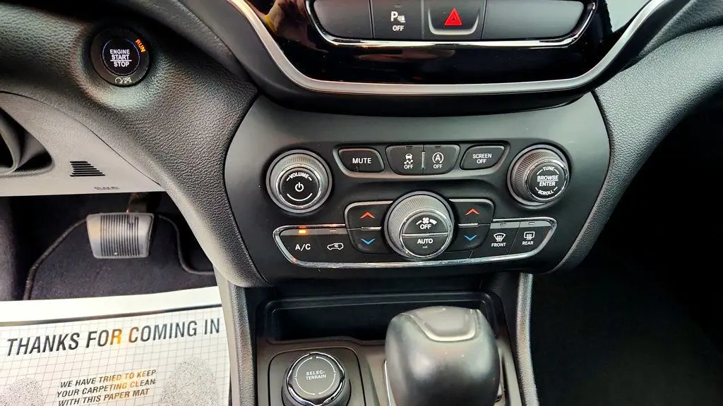 2020 Jeep Cherokee - $15,995