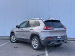 2016 Cherokee Thumbnail 3