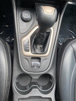 2015 Cherokee Thumbnail 12