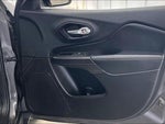2014 Cherokee Thumbnail 22