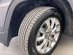 2014 Cherokee Thumbnail 34