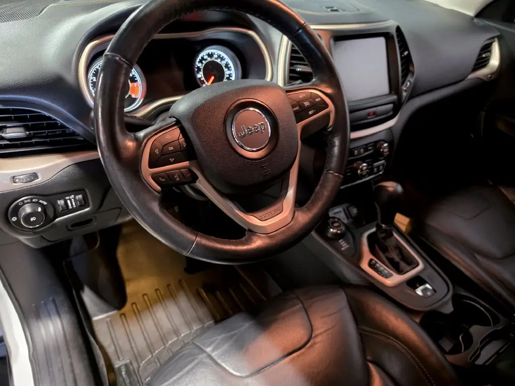 2015 Jeep Cherokee - $13,538