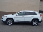 2016 Cherokee Thumbnail 8