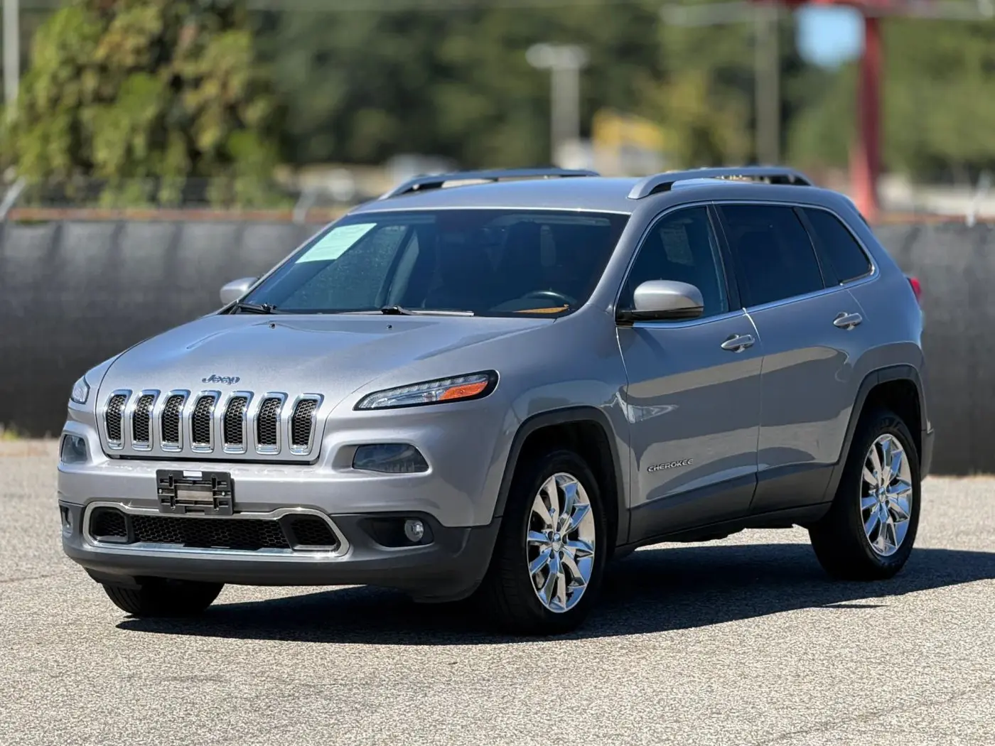 2015 Jeep Cherokee - $9,950