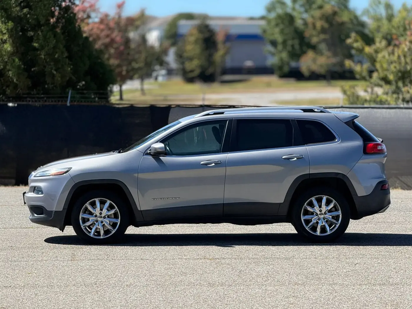 2015 Jeep Cherokee - $9,950