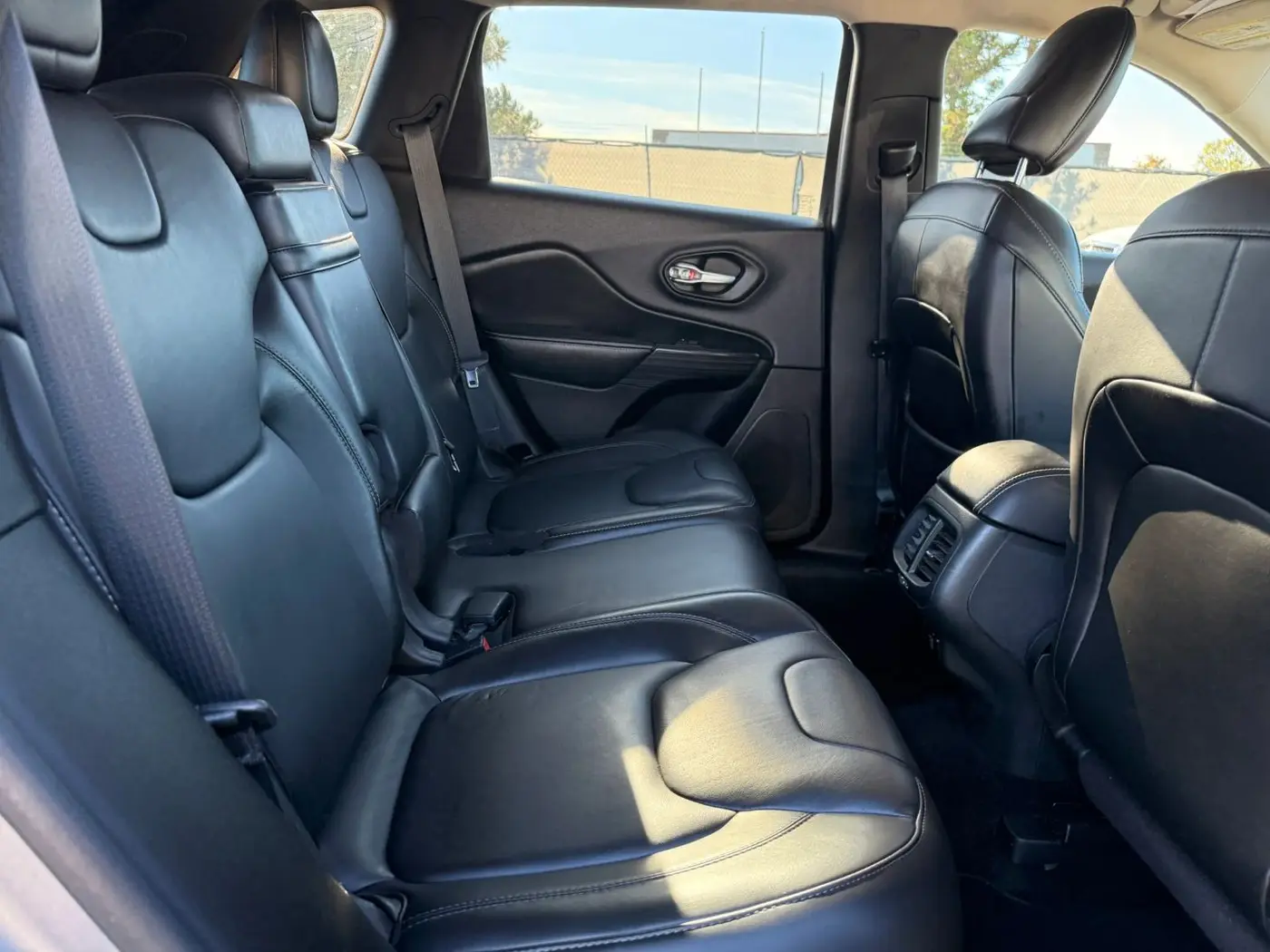 2015 Jeep Cherokee - $9,950